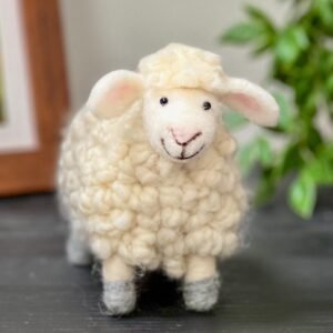 Needle Felted Sheep Decoration Handmade Ornament Felted Shelf Decoration Cute White Sheep Homemade Gift Seventh Wedding Anniversary Wool